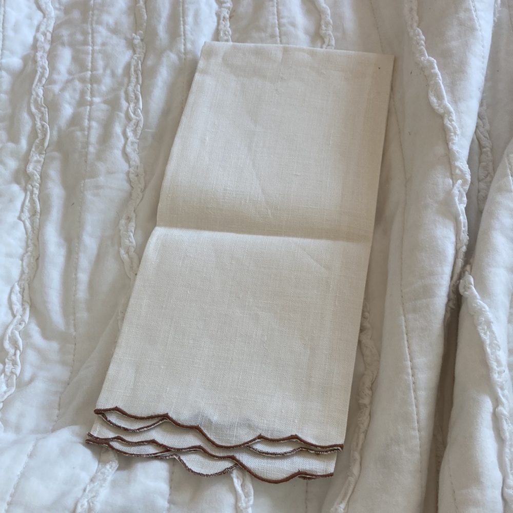Embroidered Floral linen fingertip towel yellow brown white peoples rep China - Picture 7 of 8